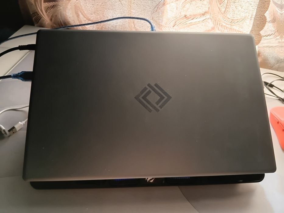 Продам ноутбук Mizone Pascal 1060.