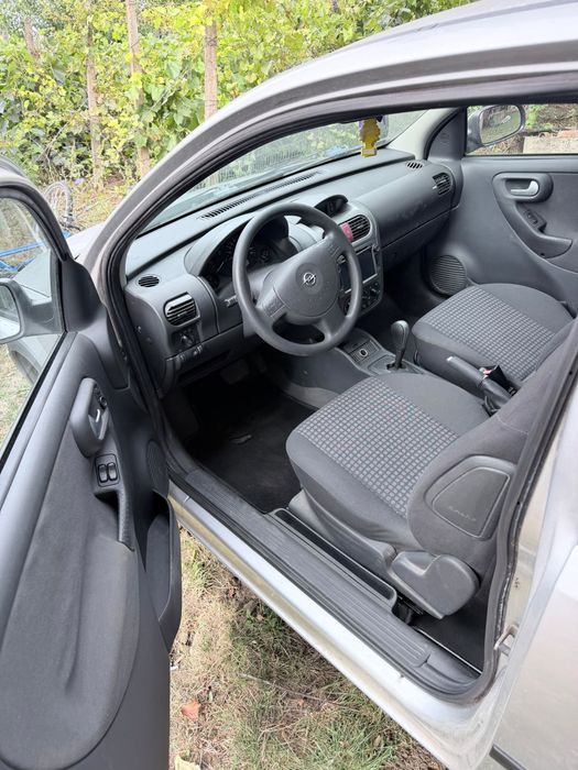 Vand Opel Corsa 1.4 benzina 16V