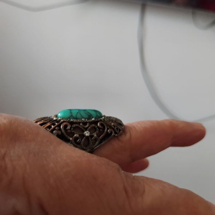 Кольцо с бирюзой.