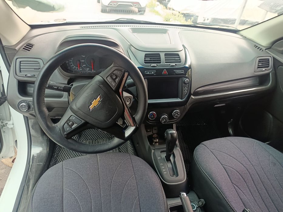 Chevrolet kobalt 2025 midnayt