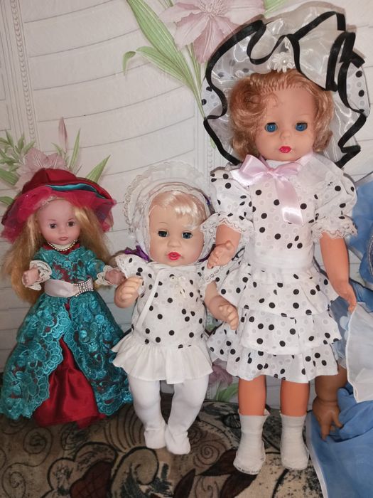 Продам куклы и рукоделие