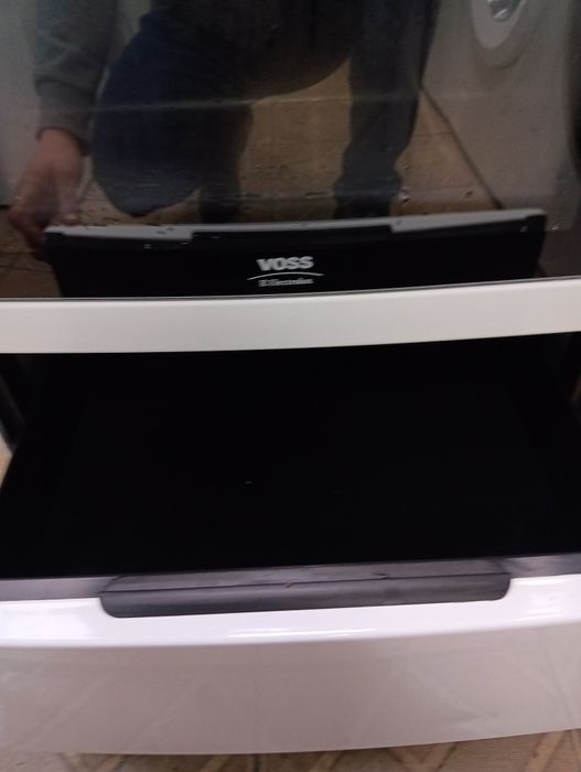 Уникална печка с керамичен плот Voss Electrolux с 2 години гаранция