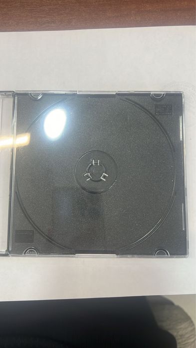 Срочно продам боксы для CD дисков