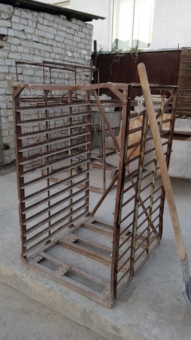 Продаётся всё на фото