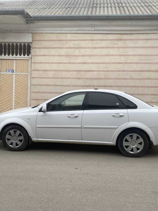 Jentra avtomobil holati yaxshi