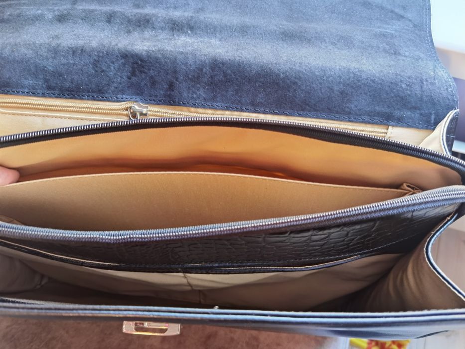 Бизнес чанта естествена кожа  BUSQUETS