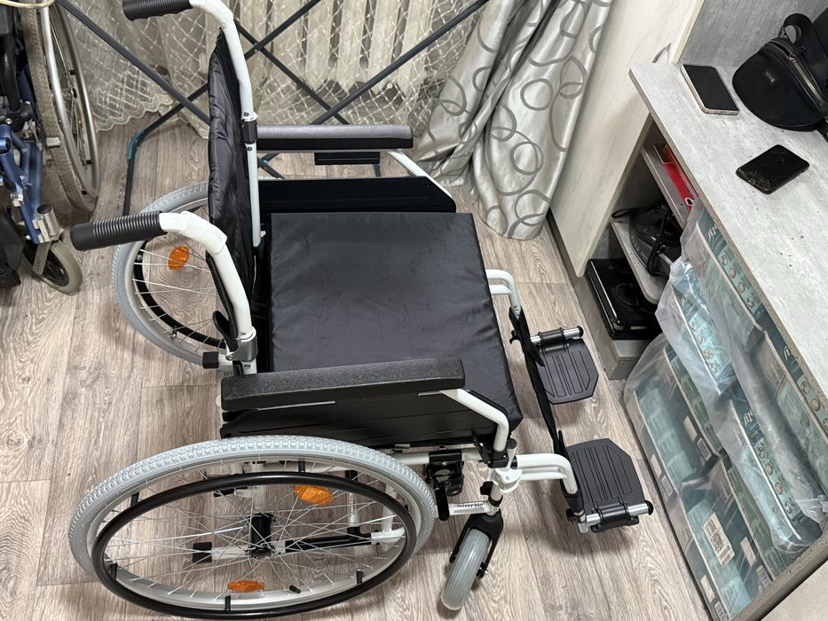 Коляска инвалидная