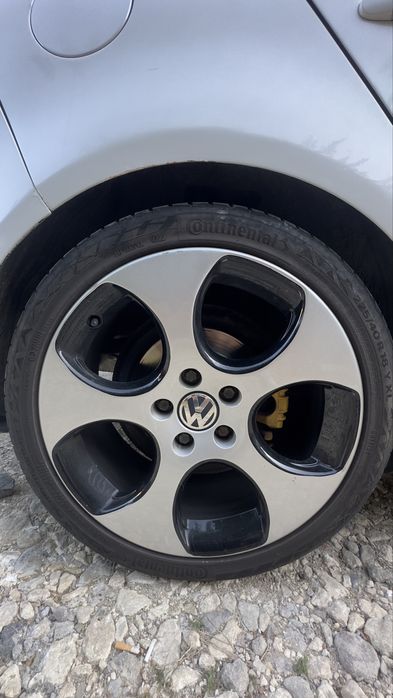 18ки джанти GTİ  със гумите летни