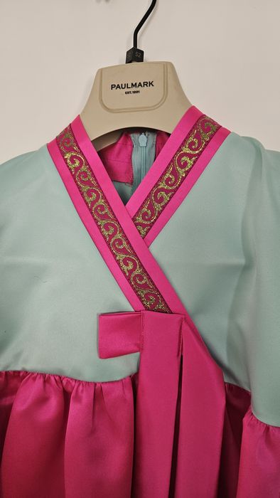 Костюм корейский детский продам