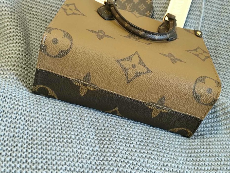 Louis Vuitton Модерна Функционална Дамска Чанта
