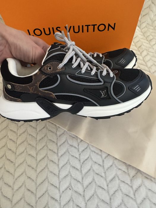 Дамски маратонки нови