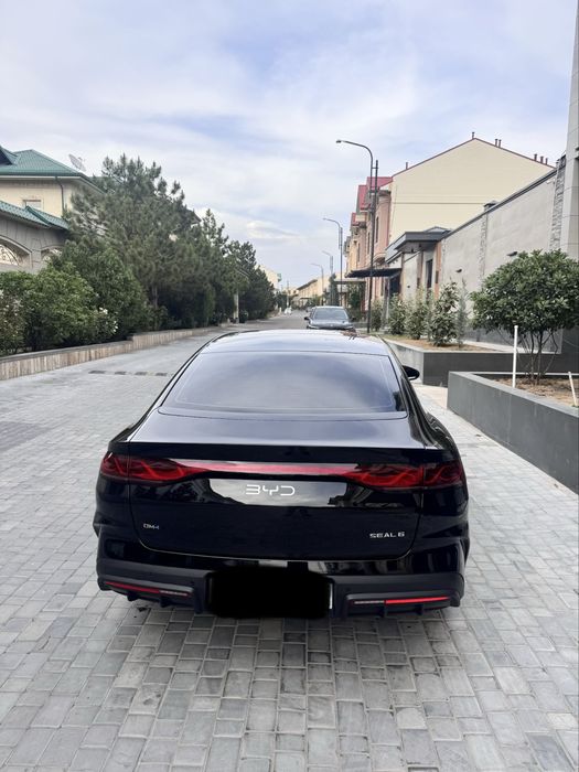 BYD E6 2025 — 5
