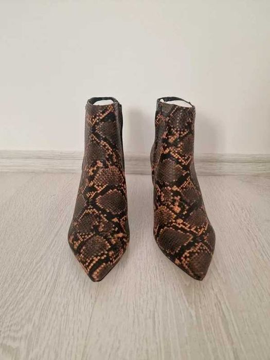 Botine damă cu toc