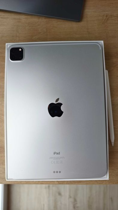 Apple iPad Pro 11" (2020) 256GB WiFi Silver + Apple Pen
