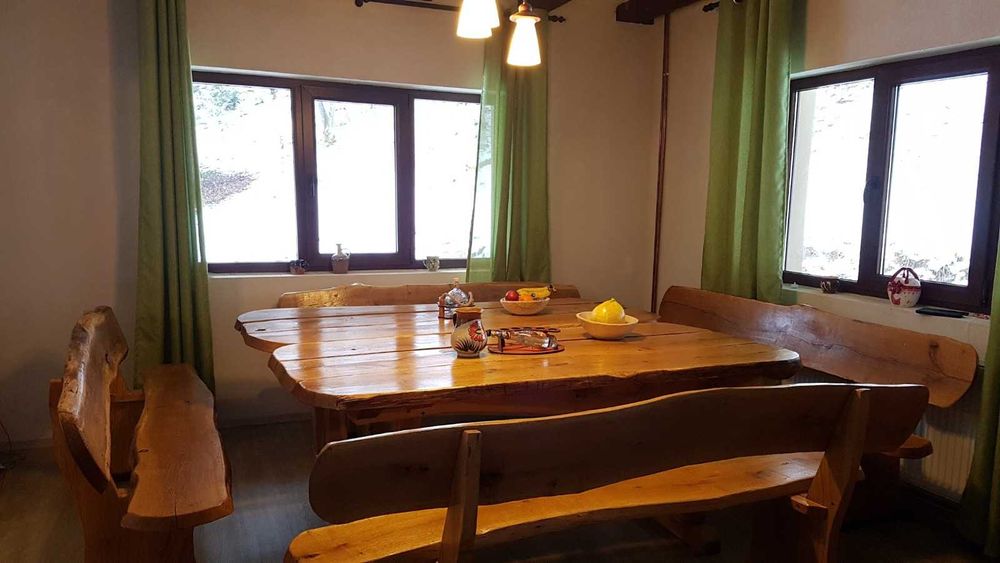 Vila cu 6 dormitoare, Porumbacu de Sus, Zona Turistica