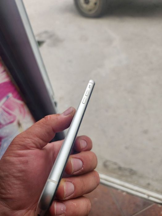 Iphone 11 ideal holatda