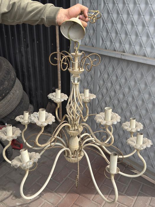 Люстры железные декоративные