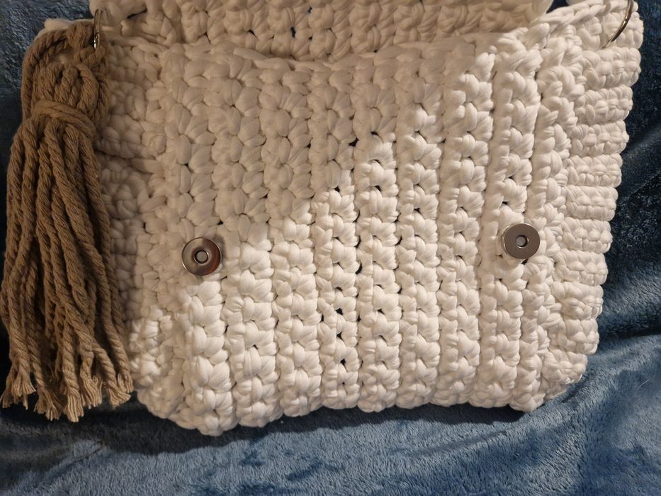 Geanta handmade, alba