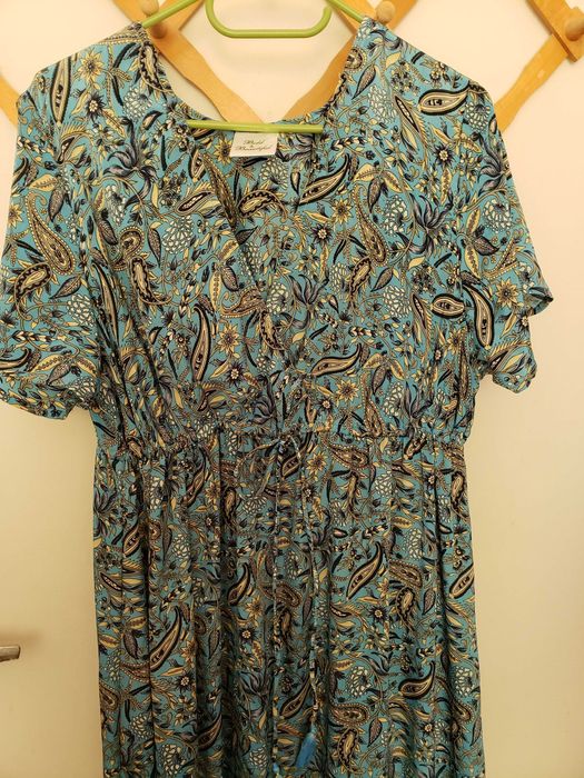 Дълга асиметрична рокля от естествена коприна