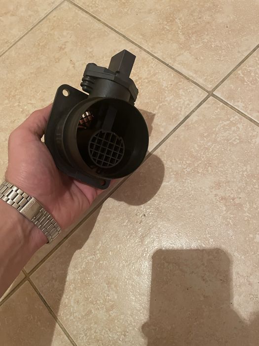 Продавам части за audi