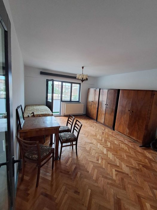 Apartament 2 camere, 58 mp, zona Botizului