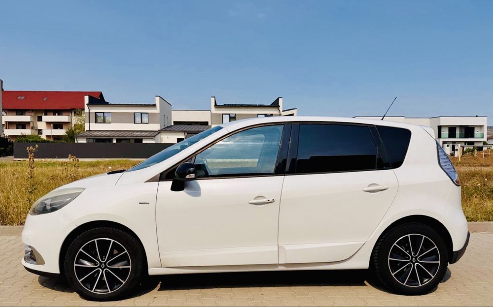 Renault Scenic  An 2012