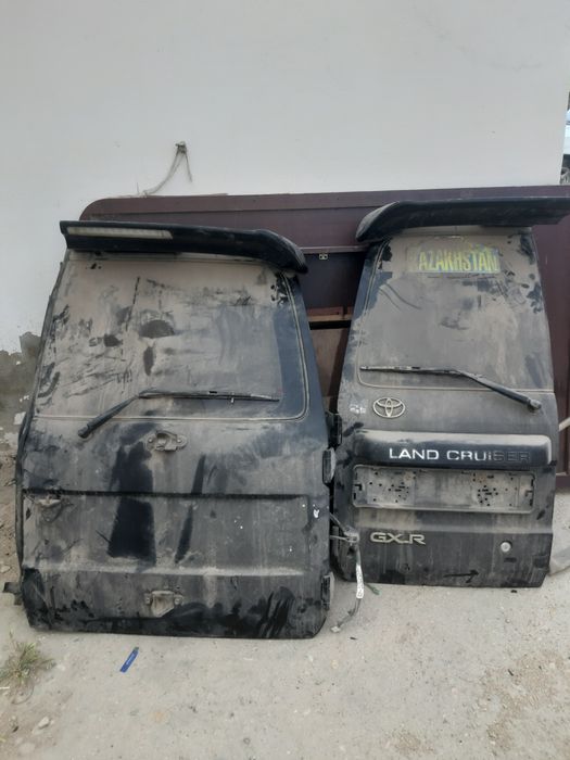 Двери багажника на Toyota Land Cruiser 105