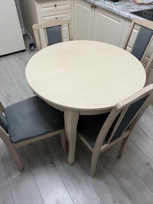 Комплект стол со стульями