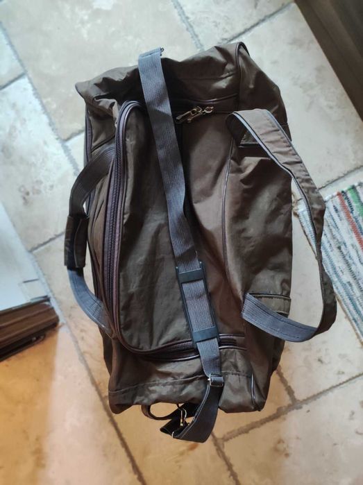 Голяма спортна чанта за пътуване с колелца и дръжка, тип куфар