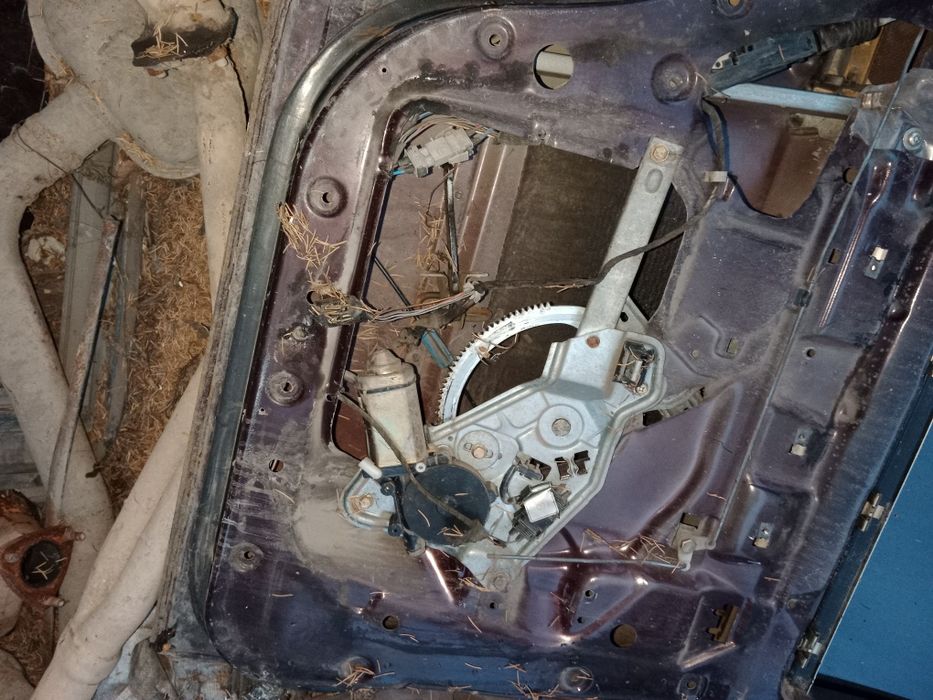 Продам запчастина БМВ Е34