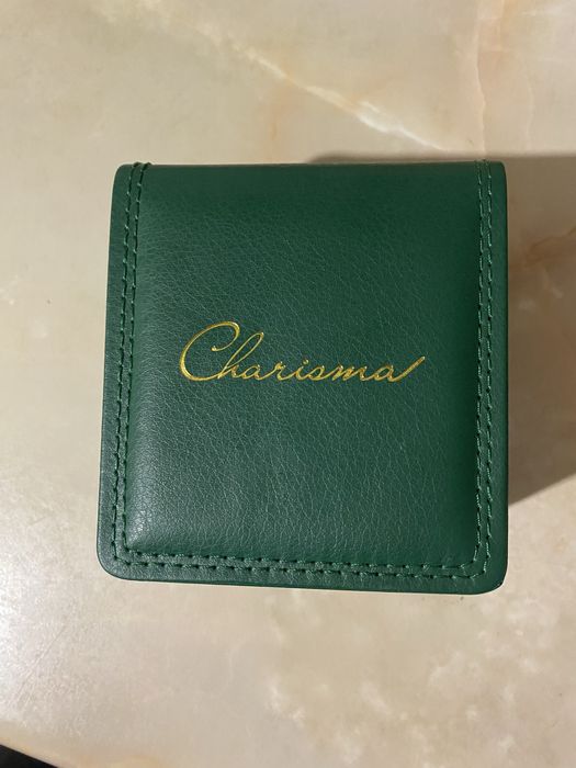 Продам часы OMAX кварцевые