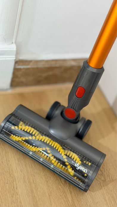 Моющий пылесос Dyson 16