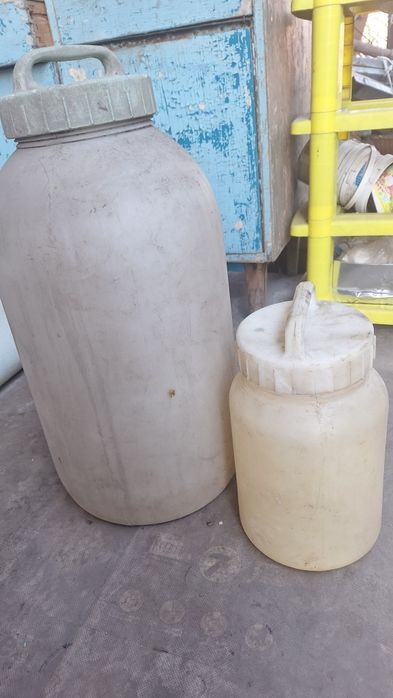 Продам емкости с крышкой