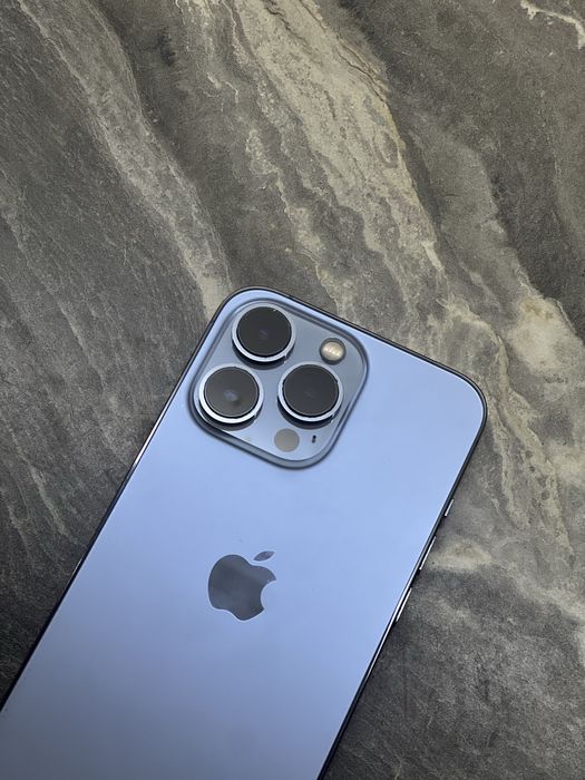 Продам iphone 13 pro