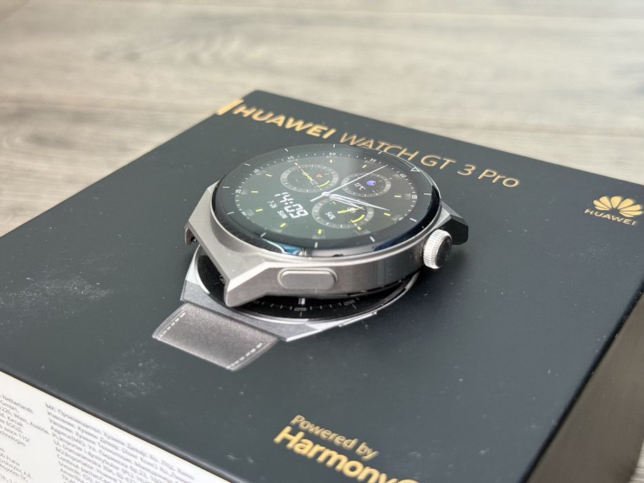 Huawei Watch GT 3 PRO, Leather Strap, Gray.