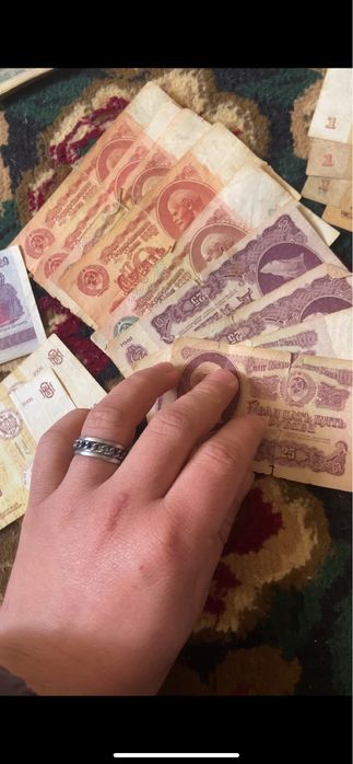 Eski pullar sotiladi