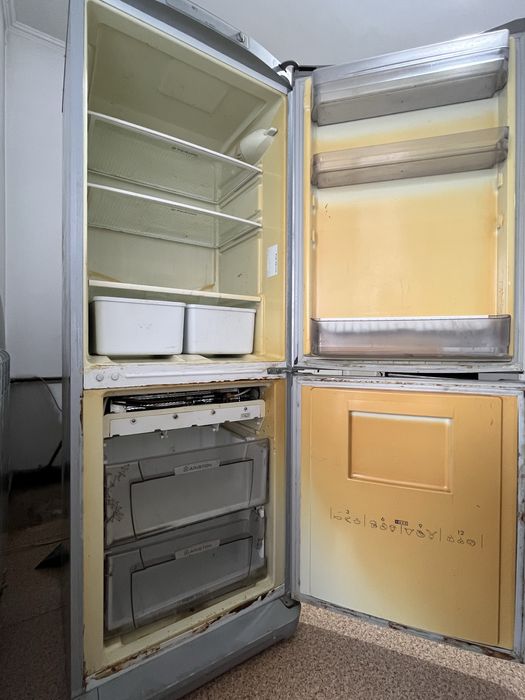 Холодильник АРИСТОН Россия