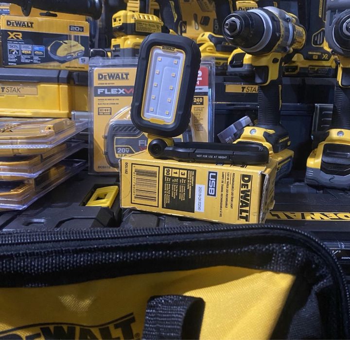 Фонари Dewalt оригинал dcl182 dcl183 dcl043