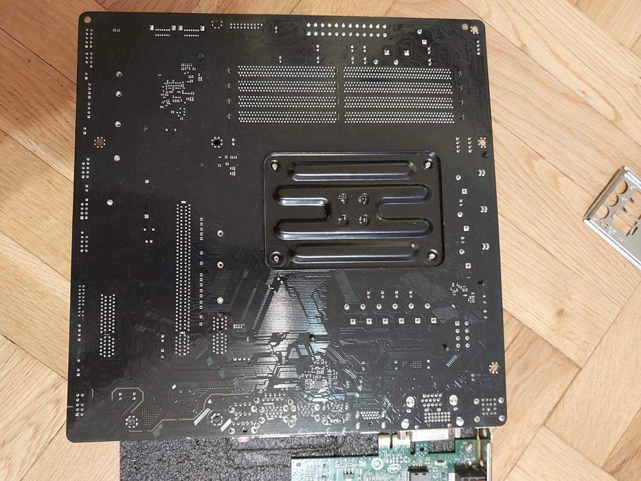 AMD Ryzen 5 5600 + AsRock B450M Pro4