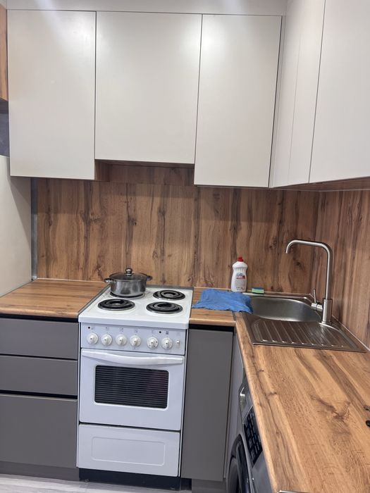 По часам, по суточно