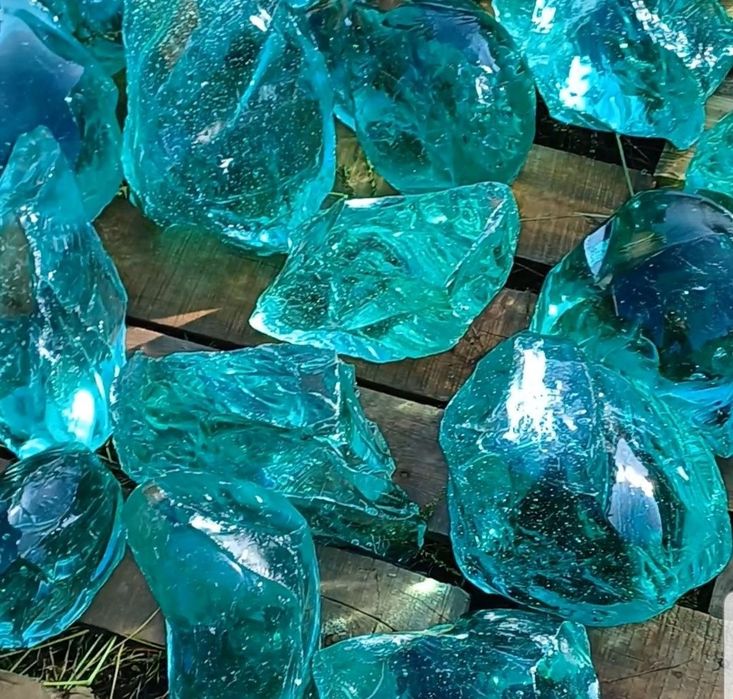 Эрклез или стеклянный камень