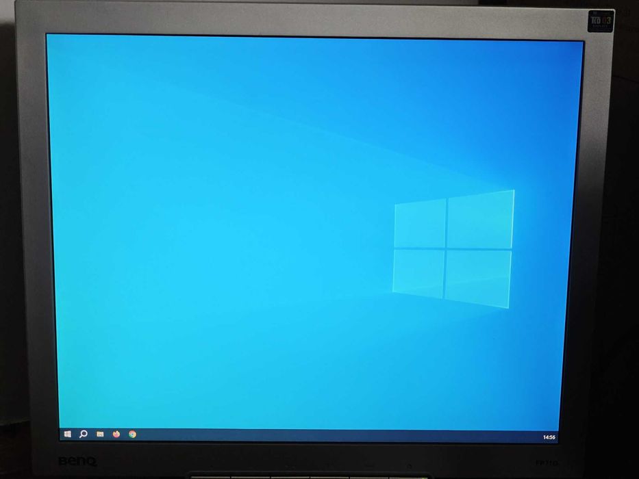 Монитор BENQ FP71G 17 инча