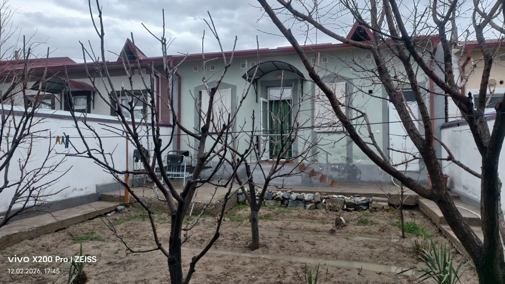 Коттедж 2 сотихлик 3 хона сотилади