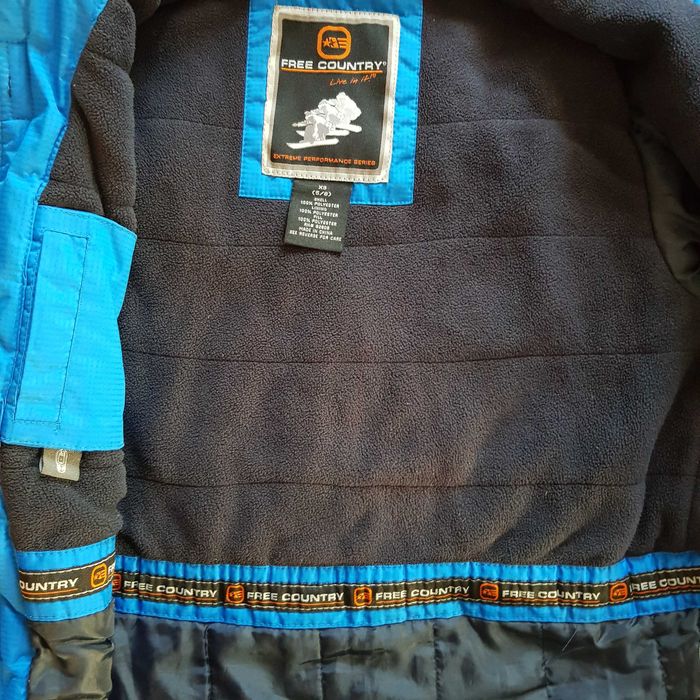 Куртка осень- весна на 6-7 лет