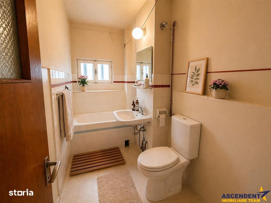 Lumina, Spatiu,Terasa, balcon: Apartament cu Potential in Centru Civic