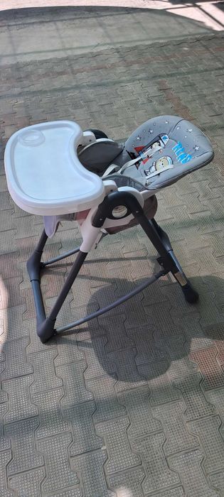 Bolalar uchun maxsus stul