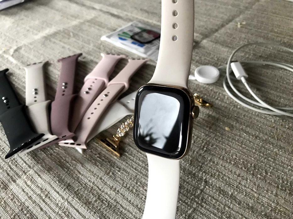 Apple Watch seria 10 2024 GPS 42mm ROSE gold NOU impecabil + 10 accesorii