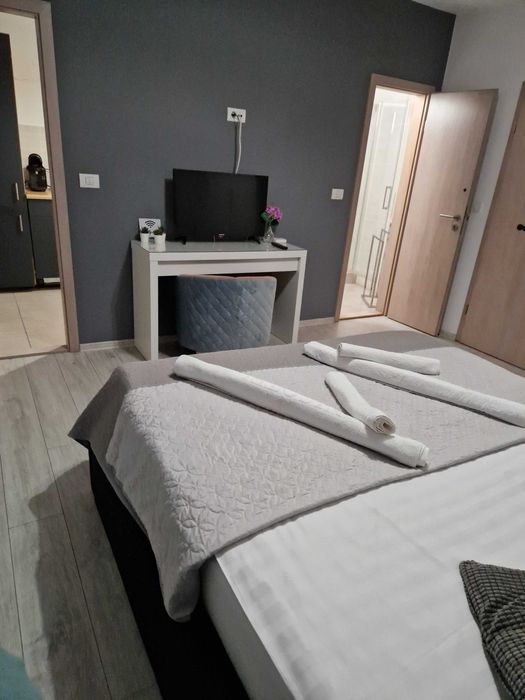 Vand apartament cu 2 camere ,proprietar