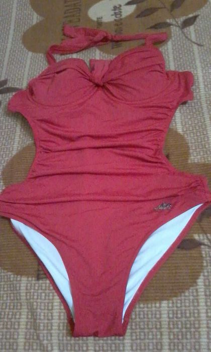 Продам купальник  сплошной  -  44 , 50р-ры