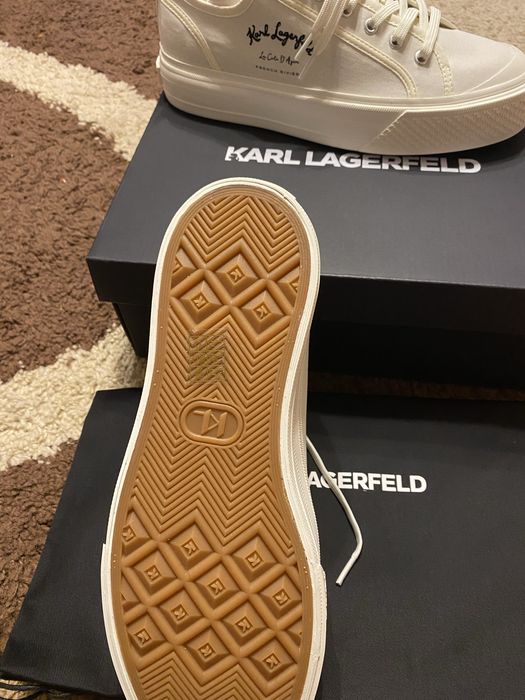 Vind  1 pereche Karl Lagerfild marimea 44 noi nouti la cutie